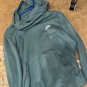 Nike turtleneck hoodie. Size large. Perfect condition.